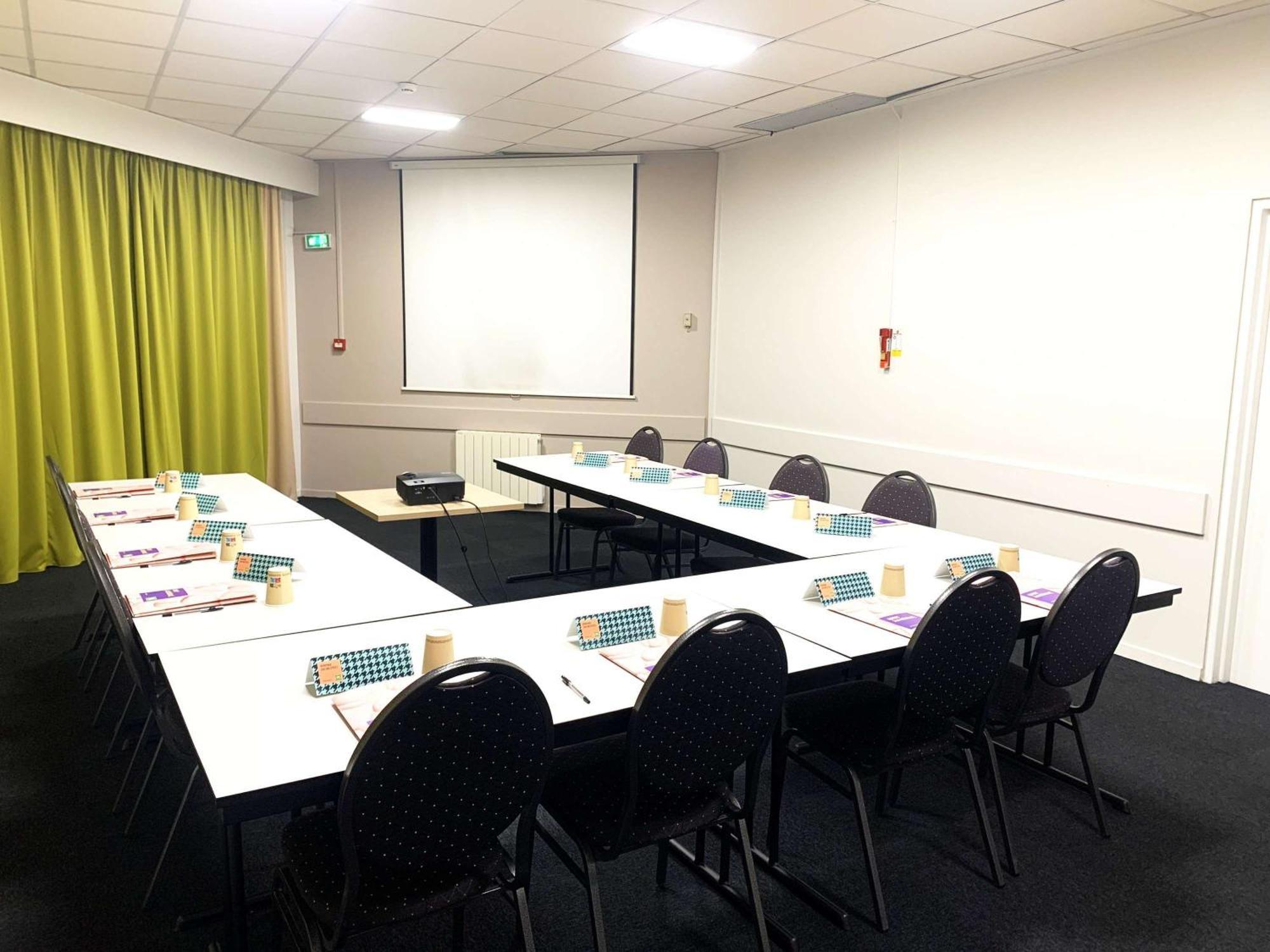 Ibis Styles Rouen Nord-barentin 3*