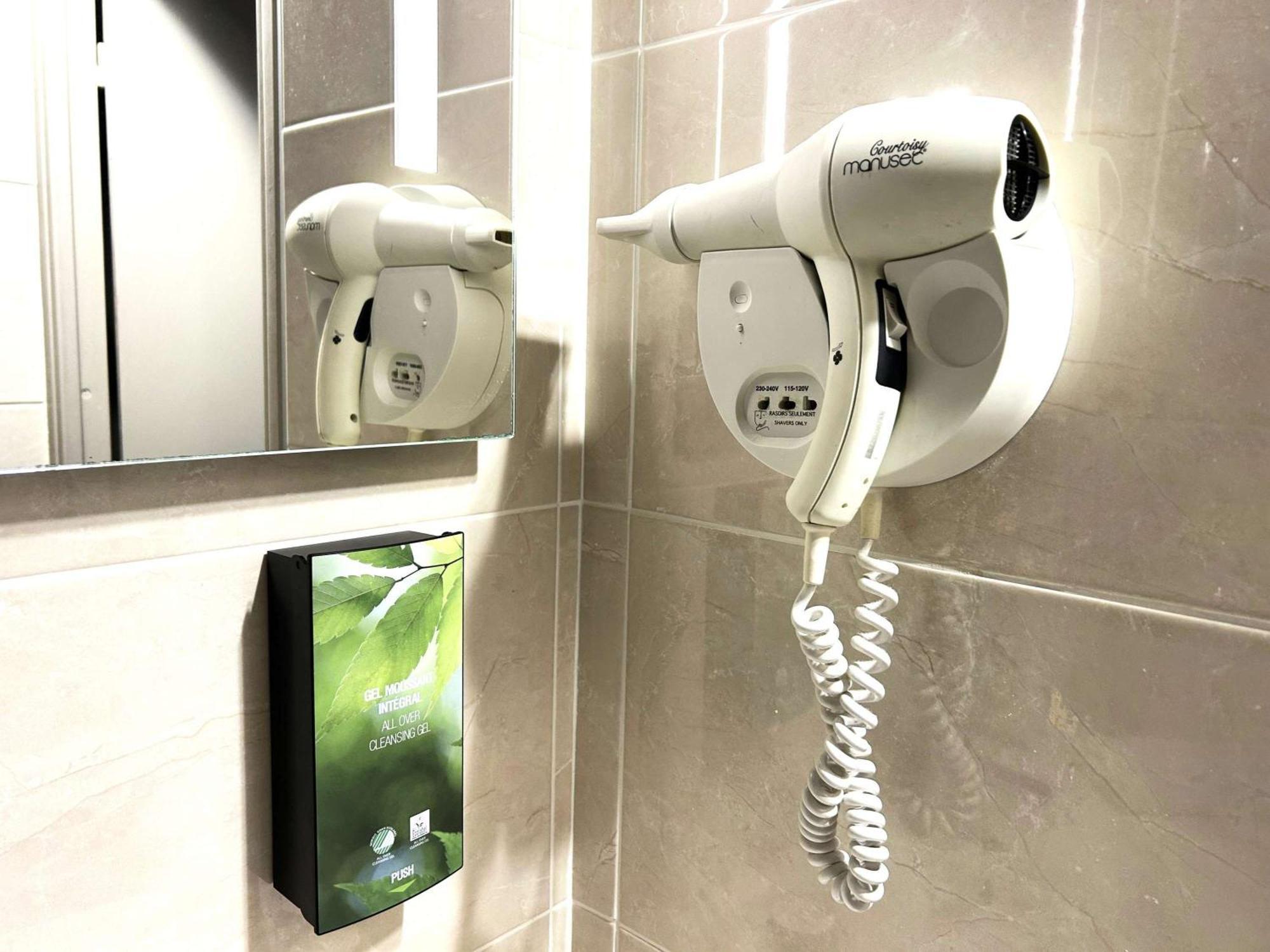 Ibis Styles Rouen Nord-barentin Barentin